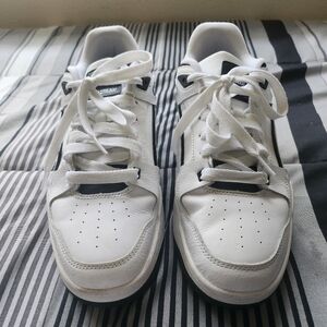 White Athletic Sneakers Puma. Mens Size 10